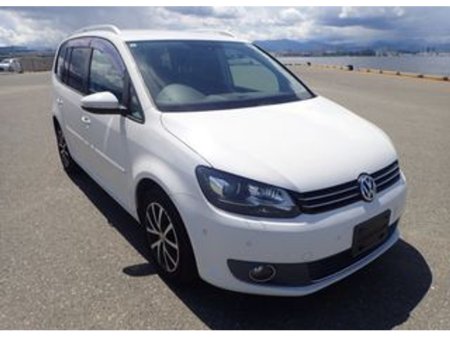 2013 Volkswagen Touran HIGHLINE 1.4 PETROL AUTOMATIC 7 SEATS €11,950
