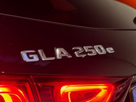 2022 Mercedes-Benz GLA Class GLA 250 E AMG LINE PREMIUM PLUS NIGHT EDITION #65 €34,950 thumbnail