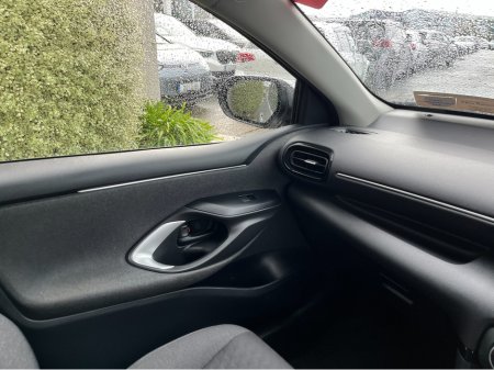 2022 Toyota Yaris LUNA 1.0 PETROL MANUAL //REVERSE CAMERA// €15,950 thumbnail