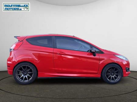 2015 Ford Fiesta BLACK EDITION 1.0 125PS M5 2DR €9,850