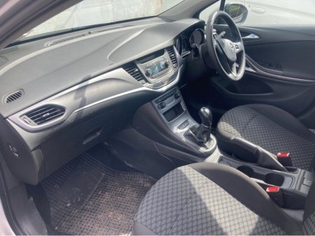 2019 Opel Astra 1.0 petrol 5 door hatchback €12,750 thumbnail
