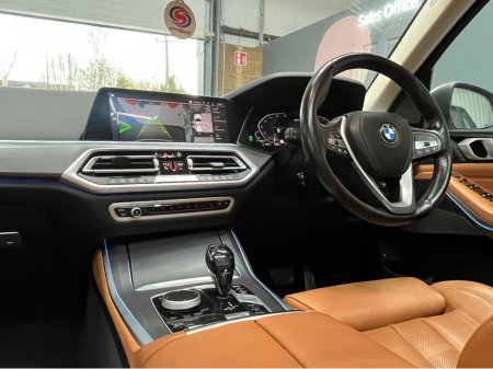 2021 BMW X5 €52950 2021 BMW X5 xDRIVE 45E -PANORAMIC ELECTRIC ROOF - HEATED ELECTRIC MEMORY SEATS - CRUISE CONTROL - REVERSE CAMERA - SPLIT ELECTRIC TAILGATE - REAR SUNBLINDS - REVERSE CAMERA €52,950 thumbnail
