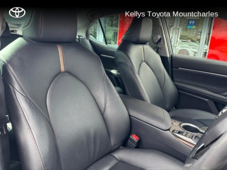 2021 Toyota Camry CAMRY HYBRID PLATINUM €35,000