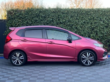2018 Honda Fit F-PACKAGE 1.5 HYBRID // REVERSE CAMERA // ADAPTIVE CRUISE CONTROL // DIAMOND CUT ALLOYS €12,900