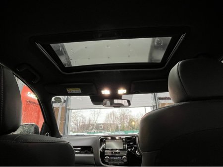 2018 Mitsubishi Outlander €19950! 2018 MISTUBISHI OUTLANDER PHEV HEATED SEATS - SUNROOF - HEATED STEERING WHEEL - CRUISE CONTROL - Reverse Camera €19,950 thumbnail