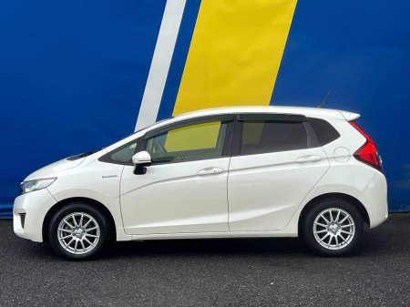 2016 Honda Fit F-PACKAGE 1.5 HYBRID // 2 YEAR NCT // REVERSE CAMERA // DIGITAL CLIMATE CONTROL €11,750