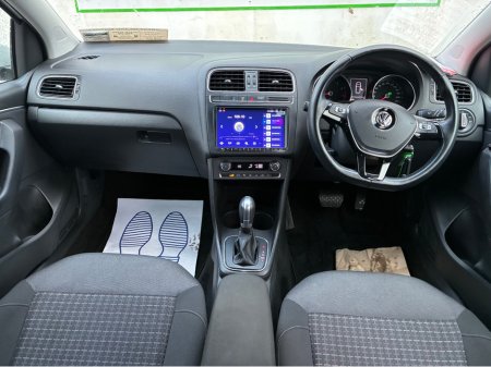 2017 Volkswagen Polo 1.2i TSI Petrol Active Automatic €14,750 thumbnail