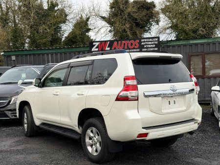 2017 Toyota Landcruiser  thumbnail