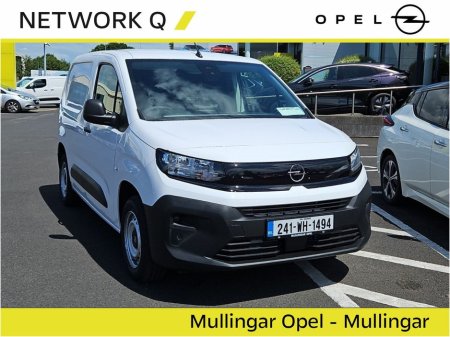 2024 Opel Combo Komfort 1.5 L1 H1 100PS - Price excludes VAT - Check out our Reviews €17,846