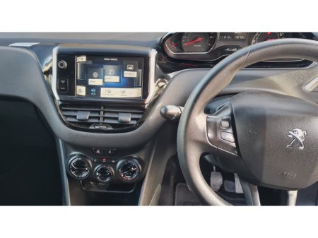 2013 Peugeot 208 1.0L Petrol VTi Active 3dr €4,950 thumbnail