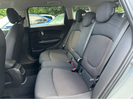 2017 MINI Clubman 1.5 COOPER 136 BHP LOW KM SAT NAV €12,950 thumbnail