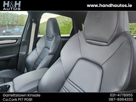 2023 Porsche Cayenne SE HYBRID 5DR AUTOMATI thumbnail