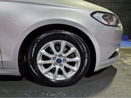 2017 Ford Mondeo 2.0 TDCI ZETEC-FULLY SERVICED €10,450 thumbnail