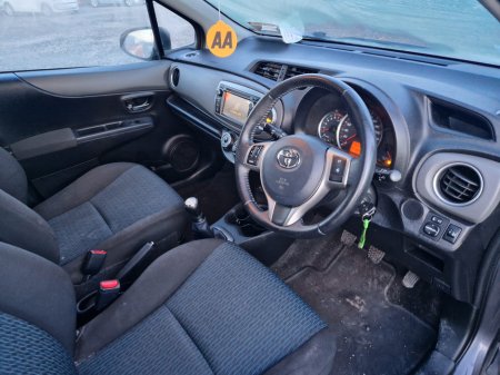 2012 Toyota Yaris 1.0 LUNA 4DR **READ ADD ** €3,500 thumbnail