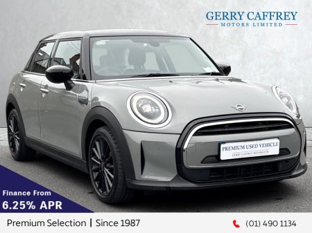 2023 MINI Cooper 1.5 Petrol Automatic - Low mileage €28,950