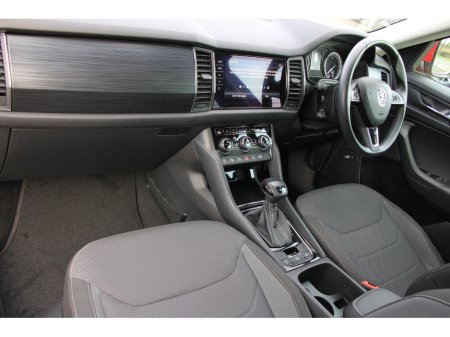 2018 Skoda Kodiaq DSG * Low KMs *Sunroof * 7 seats Huge spec €28,950 thumbnail