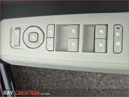 2025 Kia EV4 EV4 5 HB GT LINE LR 5DR AUTO €49,950 thumbnail