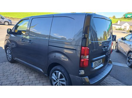 2017 Peugeot Expert PRO + COMPACT BL BLUE HDI €10,950