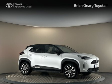 2023 Toyota Yaris Cross HYBRID LUNA SPORT €28,950