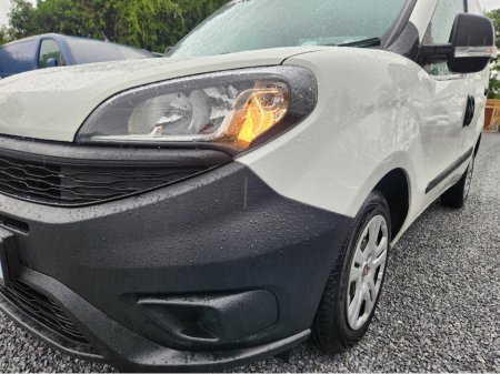 2022 Fiat Doblo CARGO 1.6 €12950 inc vat €10,528