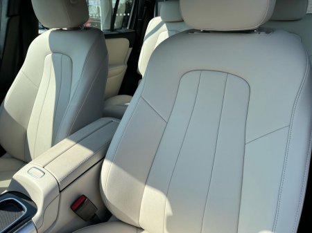 2025 Mercedes-Benz GLB 200d Progressive Line 7 Seater SUV *Saving €11,794 from New* €59,950 thumbnail