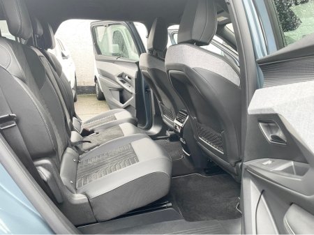 2025 Peugeot 5008 E 5008 GT-LINE 73KW 213BHP FULLY ELECTRIC €47,950