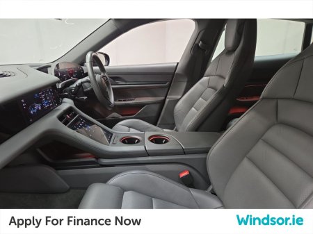 2022 Porsche Taycan Cross Turismo 476BHP Overboost 93.4 kWh €59,995