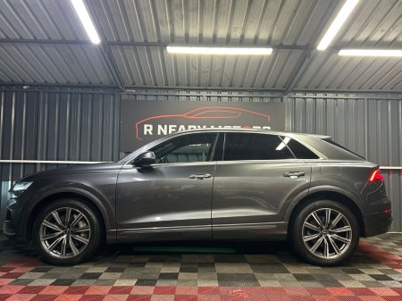 2021 Audi Q8 3.0TFSI e 55 S Line €69,950