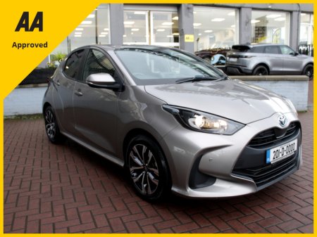 2020 Toyota Yaris SELF CHARGING HYBRID SOL 5DR HATCHBACK  // 1 OWNER IN AS NEW CONDITION // BUY WITH CONFIDENCE AA AND SIMI APPROVED DEALER 2025 // FINANCE ARRANGED // ALL TRADE INS WELCOME //