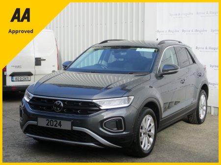 2024 Volkswagen T-Roc MATCH 1.0 TSI ONLY 9000 MILES AND IN SHOWROOM CONDITION. FULLY SERVICED  WITH 12 MONTHS WARRANTY AND 12 MONTHS AA COVER !!! €32,950