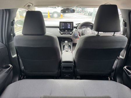 2022 Toyota Corolla 1.8 Hybrid Luna Hatchback €19,999 thumbnail