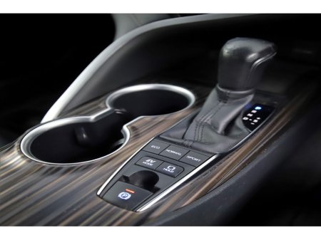 2019 Toyota Camry 2.5 HYBRID *REVERSE CAM*PARK SENSORS* €21,890 thumbnail