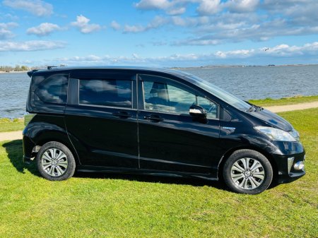 2014 Honda Freed 7 SEATS / AUTO / HYBRID  / FINANCE AVAILABLE €11,950