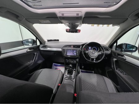 2017 Volkswagen Tiguan COMFORTLINE 2.0 TDI 115BHP 115HP MANUAL 6SPEED FWD 4 €14,700 thumbnail