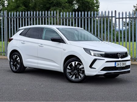 2024 Opel Grandland ELEGANCE 1.6TURBO 225BHP **PLUG IN HYBRID** €34,950