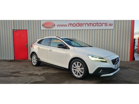 2018 Volvo V40 Cross Country 2.0d d4 automatic low kms €15,995