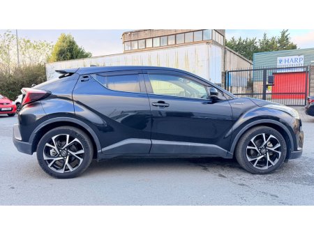 2019 Toyota C-HR 1.8 HYBRID LUNA €22,499 thumbnail