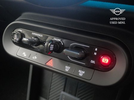 2025 MINI Hatch Cooper S 3 Door €36,900 thumbnail