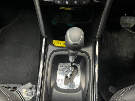 2017 Peugeot 2008 €12950! 2017 PEUGEOT 2008 ALLURE 1.2 AUTOMATIC / CRUISE CONTROL €12,950 thumbnail