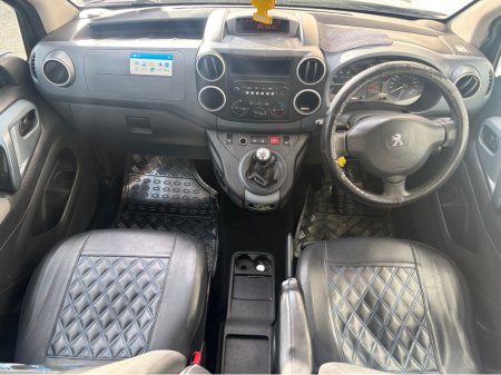 2014 Peugeot Partner 1.6 HDI TEPEE S 92PS 5 SEATS 5DR 92 €5,995 thumbnail