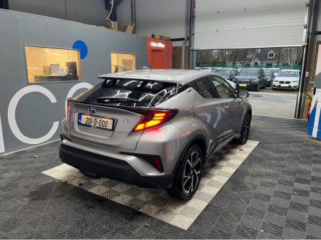 2020 Toyota C-HR 2020 TOYOTA C-HR 1.8L HYBRID / 99K KMS / ADAPTIVE CRUISE CONTROL, REVERSE CAMERA & MORE €22,950