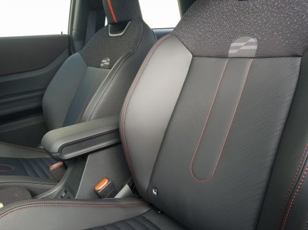 2025 MINI Hatch Sport Level 1 €43,995 thumbnail