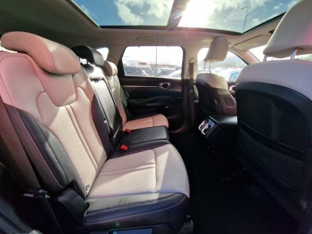 2022 Kia Sorento PHEV, K4 spec,  LOW MILEAG, AUTO, 7 seater, 7seater €44,900 thumbnail