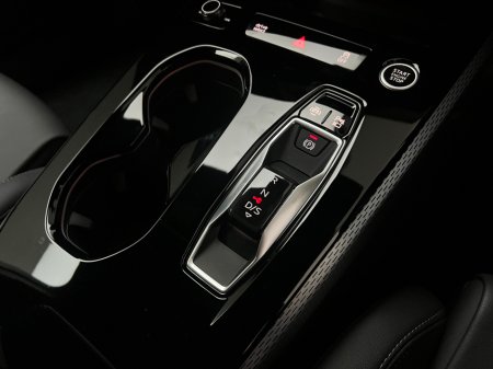 2025 Audi A5 S LINE 2.0 TDI *HUGE SPEC* €57,990 thumbnail