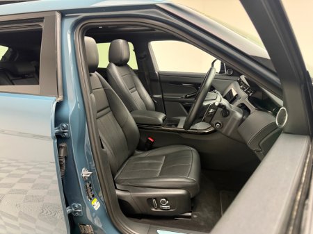 2024 Land Rover Range Rover Evoque HSE DYNAMIC P300E *HUGE SPEC* €52,990 thumbnail