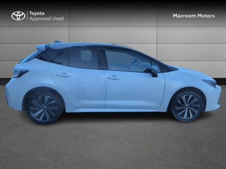 2022 Toyota Corolla LUNA SPORT HB 4DR AUTO HYBRID €26,000