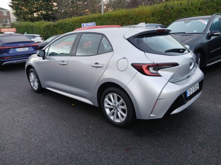 2023 Toyota Corolla 1.8 Hybrid Luna Hatchback €22,995