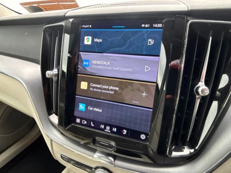 2022 Volvo XC60 B4 AWD MOMENTUM WITH EXTRAS €39,995 thumbnail