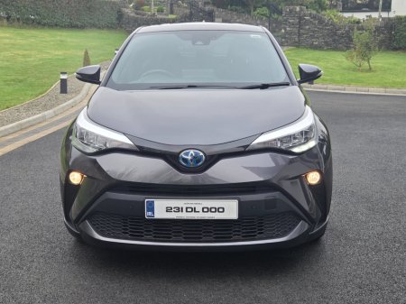 2023 Toyota C-HR  €31,950