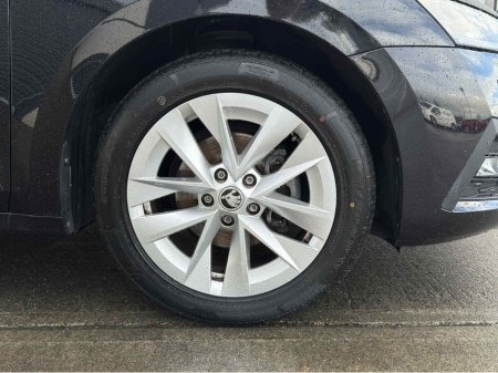 2024 Skoda Octavia AMBITION 2.0 TDI 115BHP €31,950 thumbnail